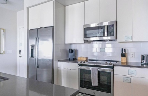 Port Tampa City Apartment | Landing | Beautiful 2BD, Clubhouse, Pool