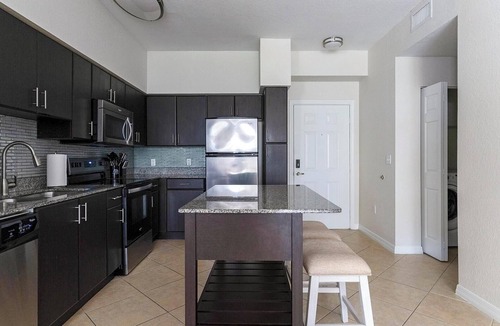 Miramar Apartment | Landing | Chic 1BD, Gym, Clubhouse
