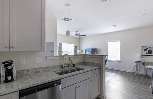 Fort Worth Apartment | Landing | Chic 1BD in North Fort Worth