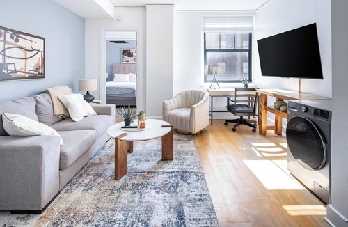 Financial District Apartment | Landing | Chic 1BD, Yoga Studio, Pool