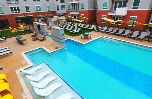 Central Arlington Apartment | Landing | Chic 2BD, Clubhouse, Gym