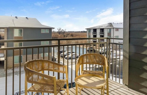 Firestone Apartment | Landing | Chic 2BD, Gym, Clubhouse