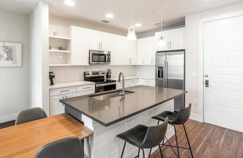 Wetmore Apartment | Landing | Chic 2BD, Yoga Studio, Pool