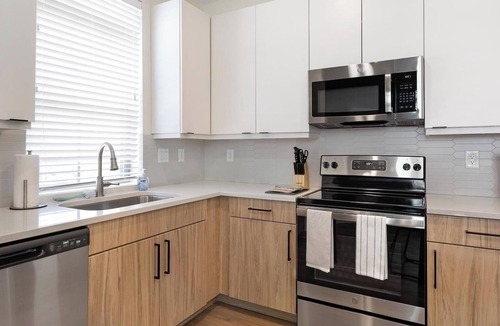 Celina Apartment | Landing | Incredible 1BD, Clubhouse, Courtyard
