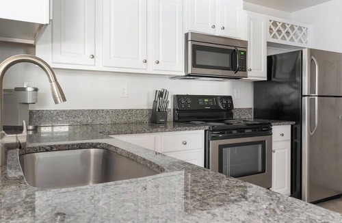 Piedmont Heights Apartment | Landing | Incredible 2BD, Pool, Courtyard