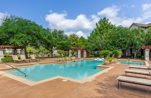 FM 1960 Apartment | Landing | Incredible 2BD in Copperfield