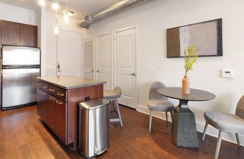 Dallas Design District Apartment | Landing | Incredible Studio, Clubhouse, Pool