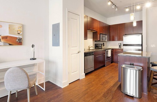 Dallas Design District Apartment | Landing | Incredible Studio, Clubhouse, Pool