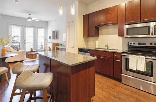 Dallas Design District Apartment | Landing | Incredible Studio, Clubhouse, Pool