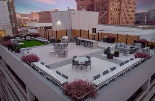 Downtown Kansas City Apartment | Landing | Incredible 1BD, Yoga Studio, Gym