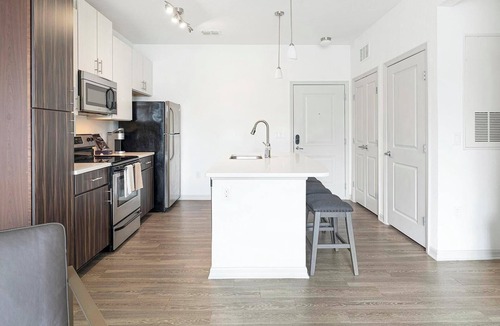 Fairvilla Apartment | Landing | Modern 1BD, Clubhouse, Gym