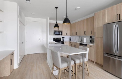 Roanoke Apartment | Landing | Modern 1BD in Downtown Roanoke