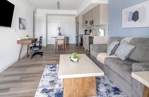 Overtown Apartment | Landing | Modern 1BD, Pool