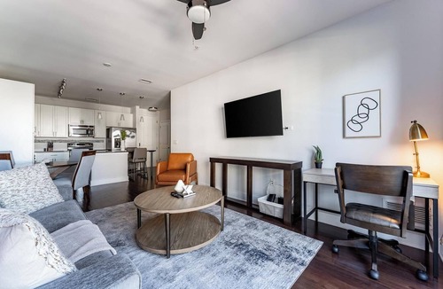 Central Business District Apartment | Landing | Modern 1BD, Rooftop Lounge, Gym