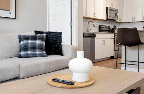 Land O' Lakes Apartment | Landing | Modern 2BD, Gym, Clubhouse