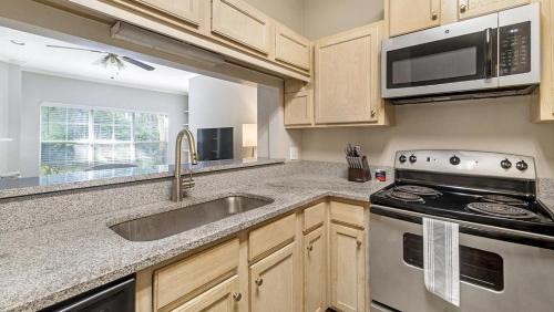 Crestline Heights Apartment | Landing Modern Apartment with Amazing Amenities (ID9997X84)