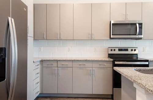 Northgate Apartment | Landing | Spectacular 1BD, Gym, Pool