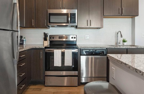 Tarpon Springs Apartment | Landing | Spectacular 2BD, Clubhouse