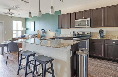 Gruene Apartment | Landing | Spectacular 1BD, Pool, Gym
