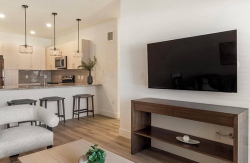 Firestone Apartment | Landing | Spectacular 1BD, Gym, Clubhouse