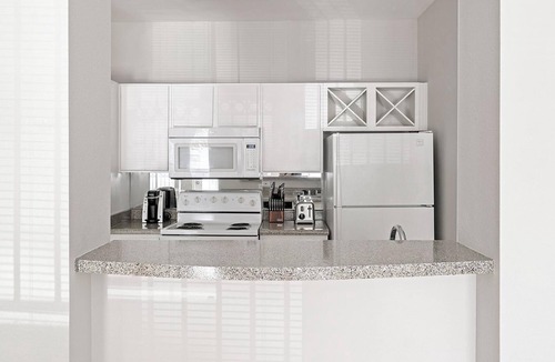 Briarforest Apartment | Landing | Spectacular 1BD, Gym, Pool
