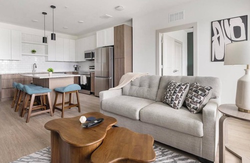 Highpoint Apartment | Landing | Spectacular 2BD, Pool, Game Room