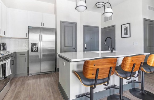 Southbank Apartment | Landing | Stunning 1BD, Yoga Studio, Pool