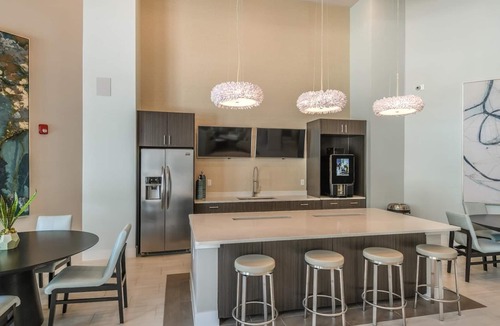 Fairvilla Apartment | Landing | Stunning 1BD, Clubhouse, Gym