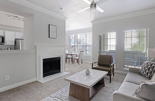 Barker Apartment | Landing | Stunning 1BD, Clubhouse