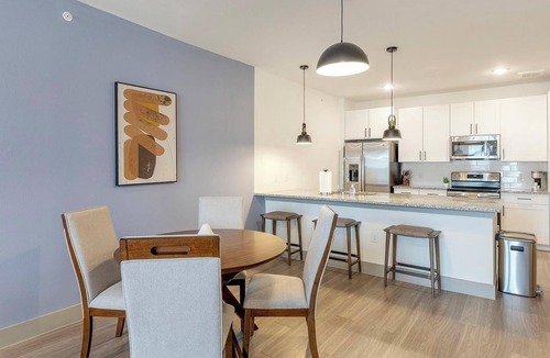 Weston Apartment | Landing | Stunning 1BD, Game Room, Gym