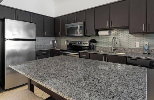 Miramar Apartment | Landing | Stunning 1BD, Gym, Clubhouse