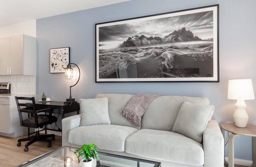 Northgate Apartment | Landing | Stylish 1BD, Pool, Gym