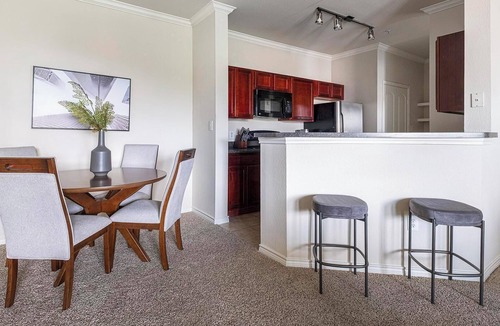Barker Apartment | Landing | Stylish 2BD, Gym, Clubhouse