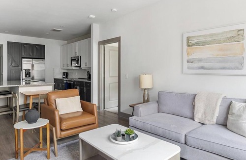 McKinney Apartment | Landing | Stylish 2BD, Pool, Gym