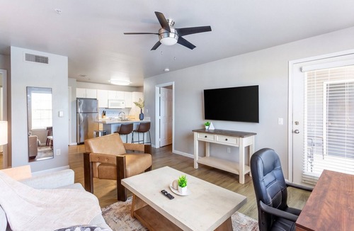 Tallahassee Apartment | Landing | Stylish 2BD, Game Room, Gym