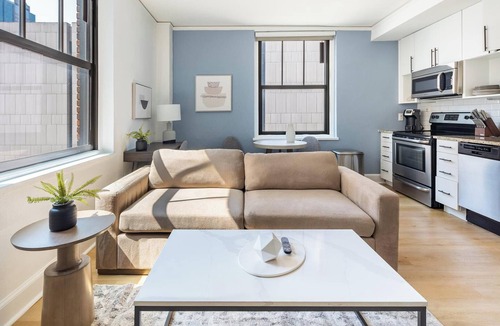 Financial District Apartment | Landing | Stylish Studio, Gym, Game Room