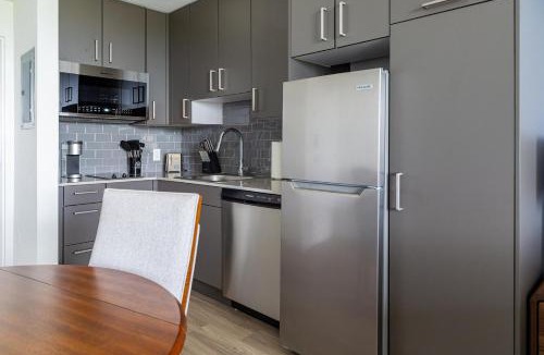 Golden Gate Apartment | Landing Stylish Studio Yoga Studio Clubhouse