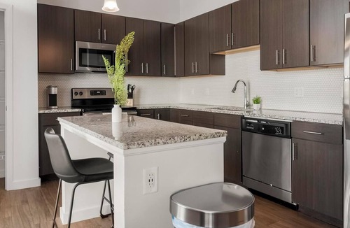 Tarpon Springs Apartment | Landing | Stylish 2BD, Clubhouse