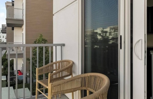 Tarpon Springs Apartment | Landing | Stylish 2BD, Clubhouse
