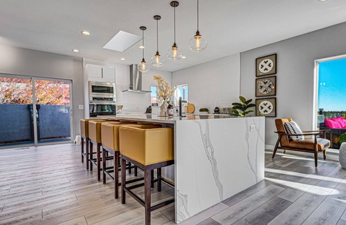 Northeast Colorado Springs House | Large Home-Pikes Peak Views-High End-Pool Table