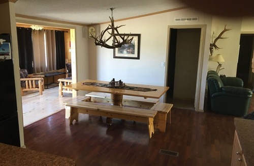 Eagle Nest House | Large House, Lake and Mountain Views ~ Angel Fire Ski Resort