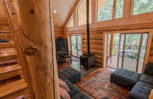 Garfield House | Large Mountain Cabin- Room for Multi Family-New Hot tub!
