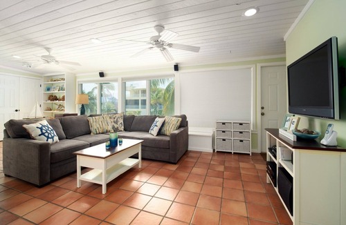 Summerland Key House | Latitude Adjustment: Canalfront, hot tub