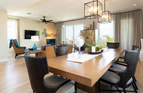 Rock Harbor House | Latitudes #34