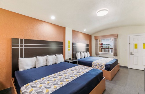 South Padre Island Hotel | Lighthouse Inn