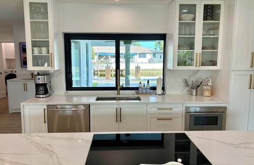 Lighthouse Point House | Lighthouse Point Waterfront Home Pool, Hot Tub, Dock 3BR 3BA Intracoastal
