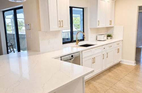 Connors House | Limited-Time Jul–Sept Savings at Vanderbilt Beach Waterfront Home