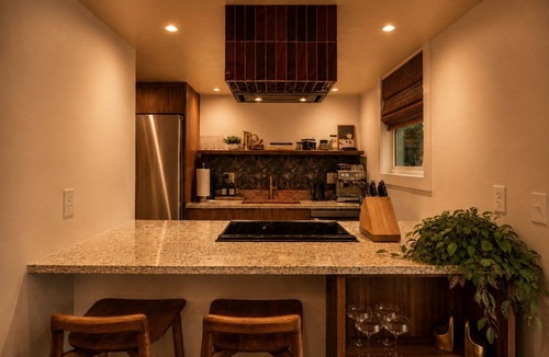 Midtown - Westport House | Linea | Luxury Stay Near Plaza & KU Med