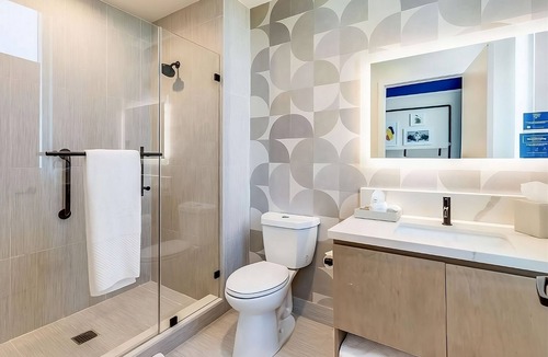 Ojus Hotel | Live the High Life! Rooftop Swimming Pool, Pet-friendly Property!