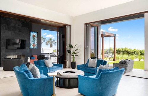 Crescent Beach House | LIVE YOUR BEST BEACH LIFE!